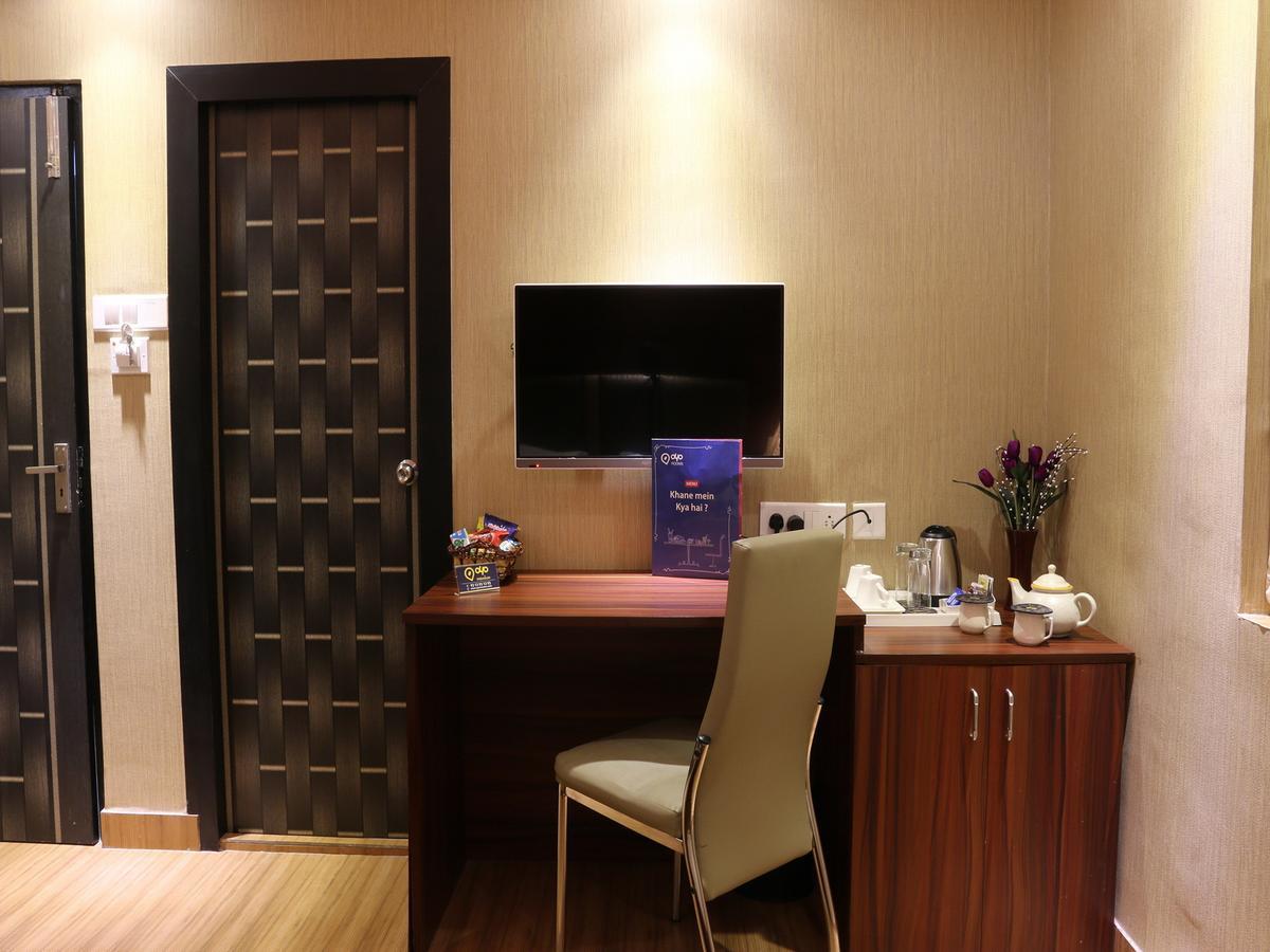 Oyo 662 Hotel Comfotel Calcutta Extérieur photo