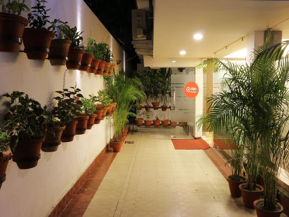 Oyo 662 Hotel Comfotel Calcutta Extérieur photo