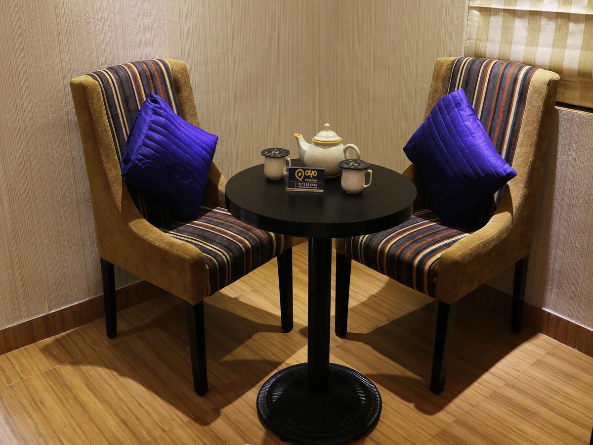 Oyo 662 Hotel Comfotel Calcutta Extérieur photo