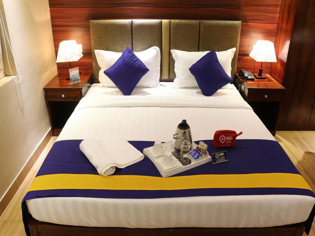 Oyo 662 Hotel Comfotel Calcutta Extérieur photo
